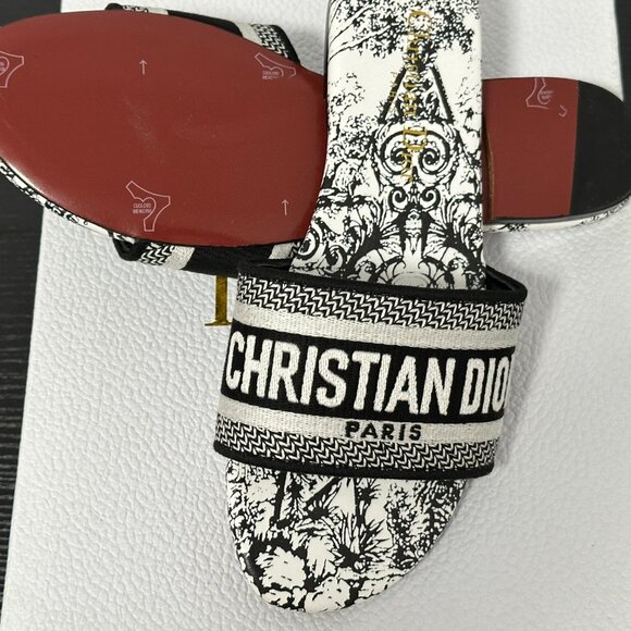 Dior Black and White Slides - Picture 5 of 5
